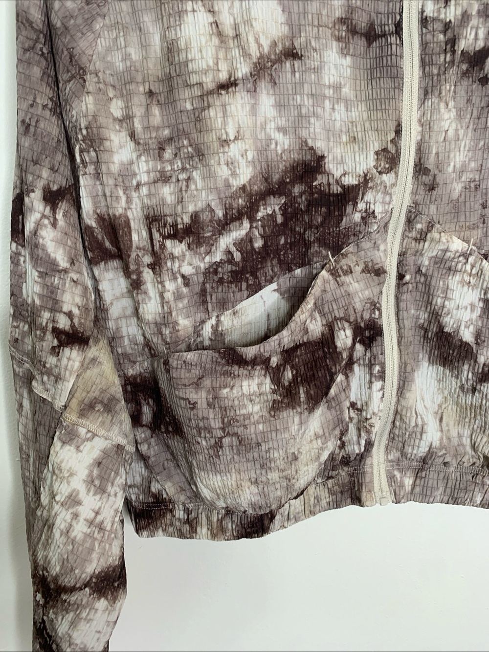 Gymshark Elevate Woven Jacket Womens XXL Cement Brown Spray Dye New without Tag - Picture 5 of 14